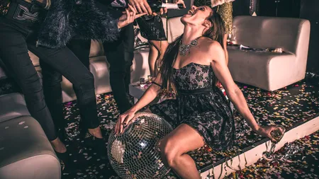 Avertismentele unui medic privind băuturile alcoolice de Anul Nou: Pot duce la DECES