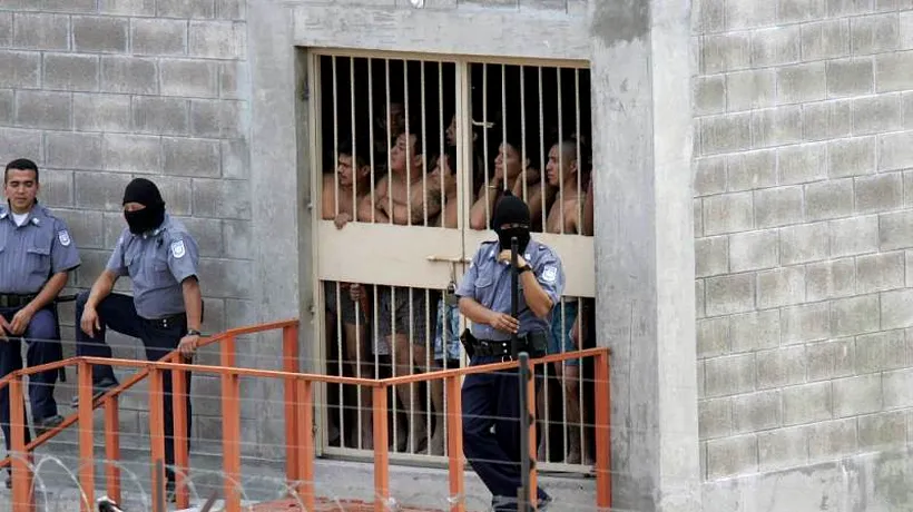 FOTO. Cum arată Esperanza, închisoarea din El Salvador în care nu e loc de speranță