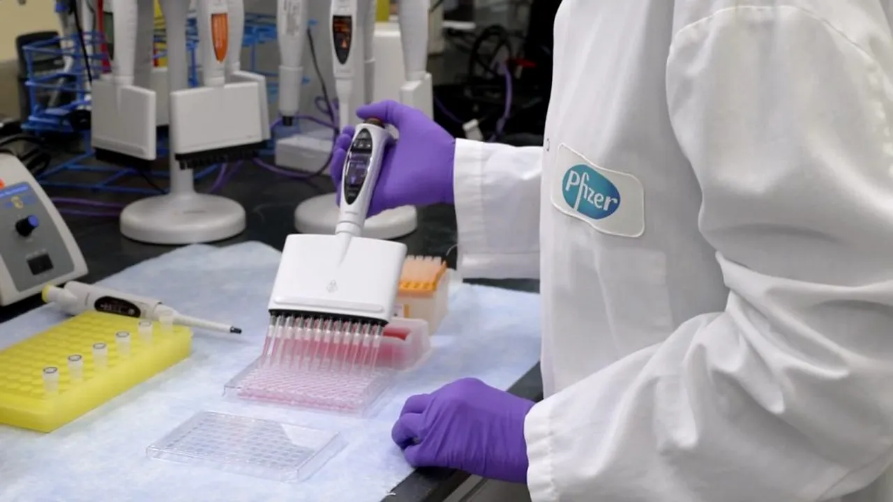 Pfizer avertizează țările care vor să amâne rapelul la vaccinul anti-Covid: Nu există dovezi că va mai avea aceeași eficacitate