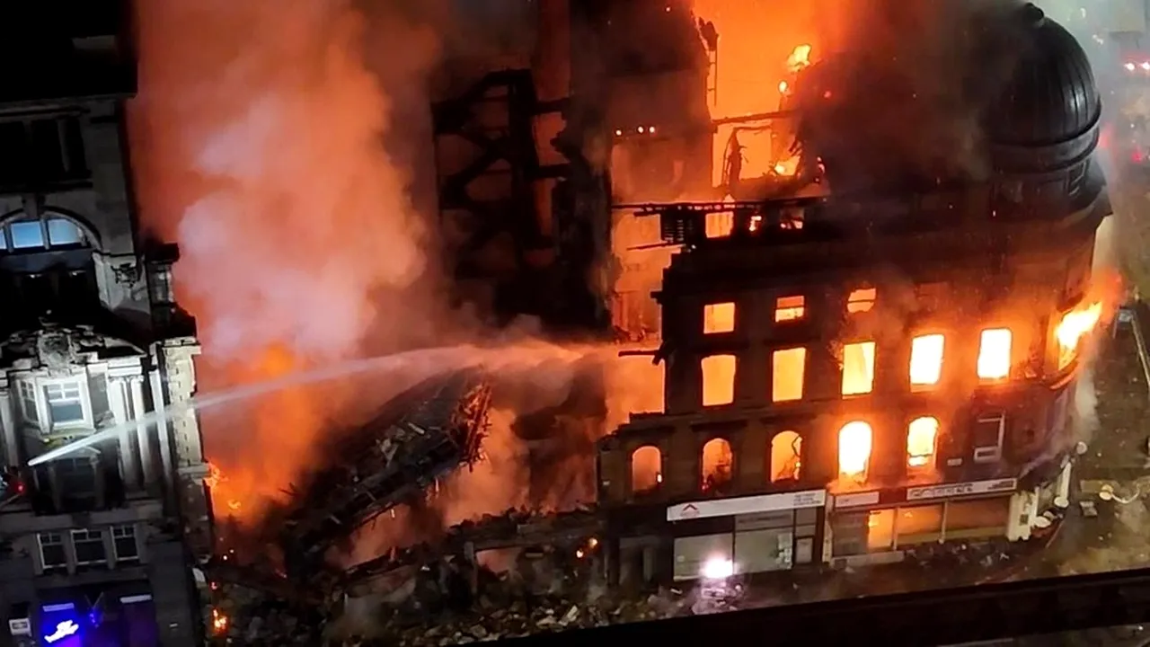 Incendiu devastator lângă Gara Centrală din Glasgow. Cea mai aglomerată stație feroviară din Scoția, închisă pe termen nedeterminat