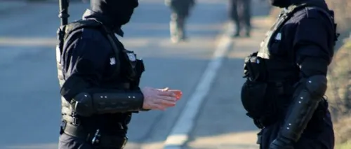 Polițiștii au aflat azi SECRETUL LUI BACHUS: din ce făceau acești cetățeni VINUL pus la vânzare