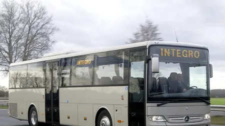 Probleme de siguranță pentru autobuze Mercedes-Benz din România. Anunțul care a stârnit îngrijorare. Reacția firmei de la București