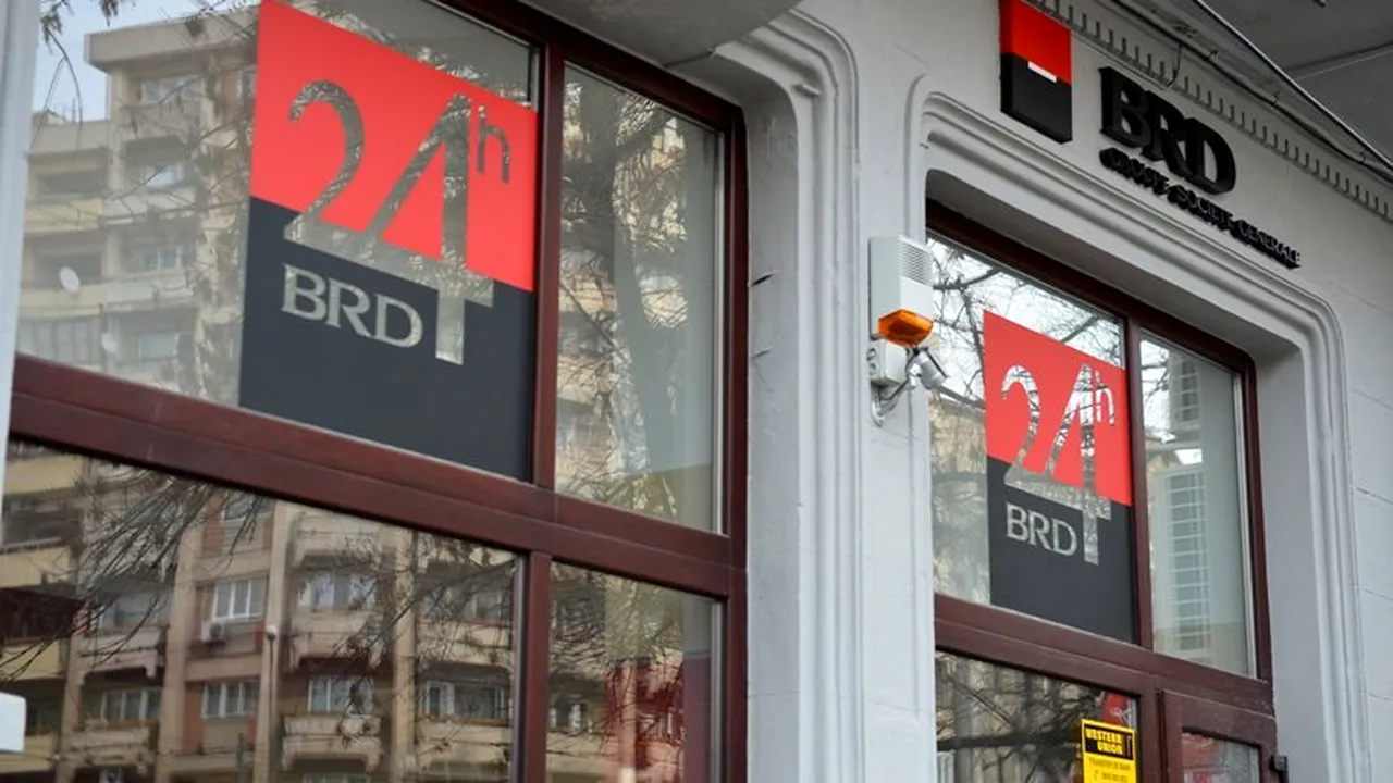 BRD: O convenție între angajator și bancă privind plata salariilor pe card poate reduce costurile unui angajat care își primește banii pe card