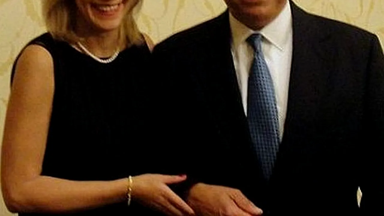 RELAȚIE transatlantică între fostul secretar de stat american Colin Powell și o politiciană din România: ce conțineau e-mailurile personale dintre cei doi, sparte de un hacker