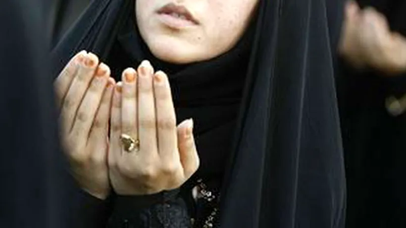 Dezvăluiri din iadul ISIS: ''Mi-a spus că orice femeie capturată va deveni musulmană dacă zece luptători o violează''