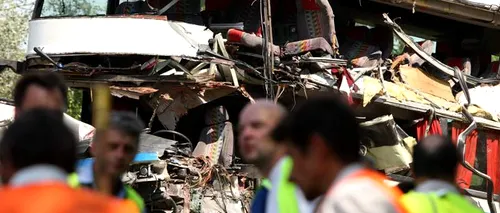 Cel puțin 11 morți și zeci de răniți după căderea unui autocar într-o prăpastie, în Albania