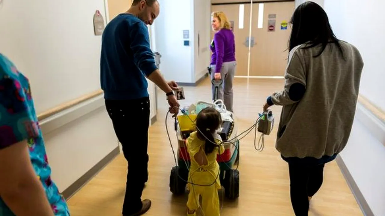 PREMIERĂ MEDICALĂ: A fost grefată o trahee unui copil