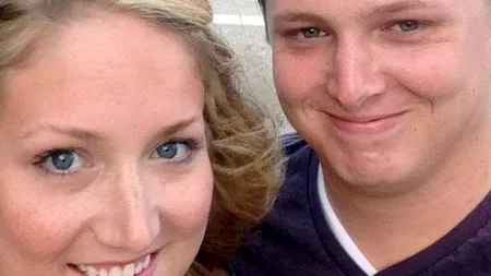 Un american a cerut ajutorul a doi polițiști pentru a o cere  în căsătorie pe iubita sa. De ce a fost nevoie de intervenția lor 