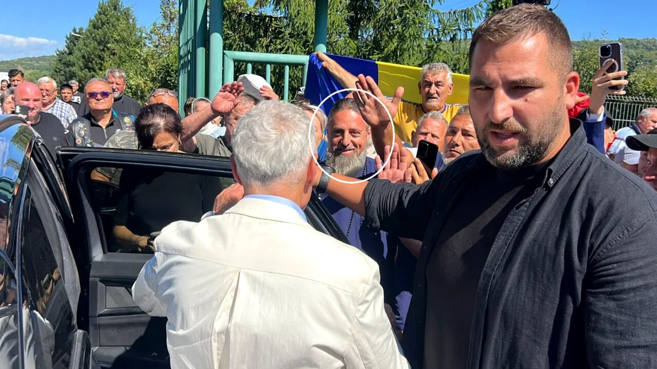 Cațavencii: Uite popa, nu e popa!