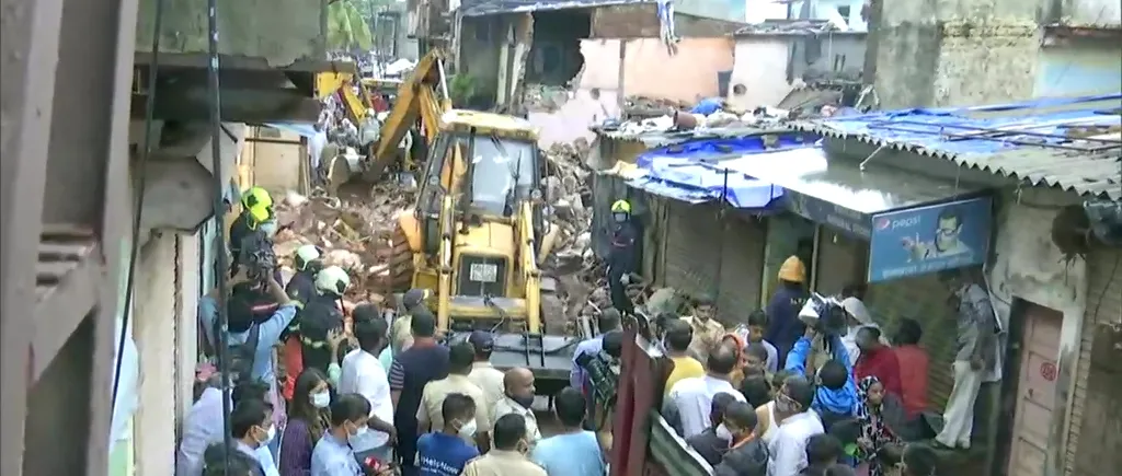 Tragedie în India, 11 morți după ce o clădire s-a prăbușit în urma ploilor musonice (Galerie FOTO&VIDEO)