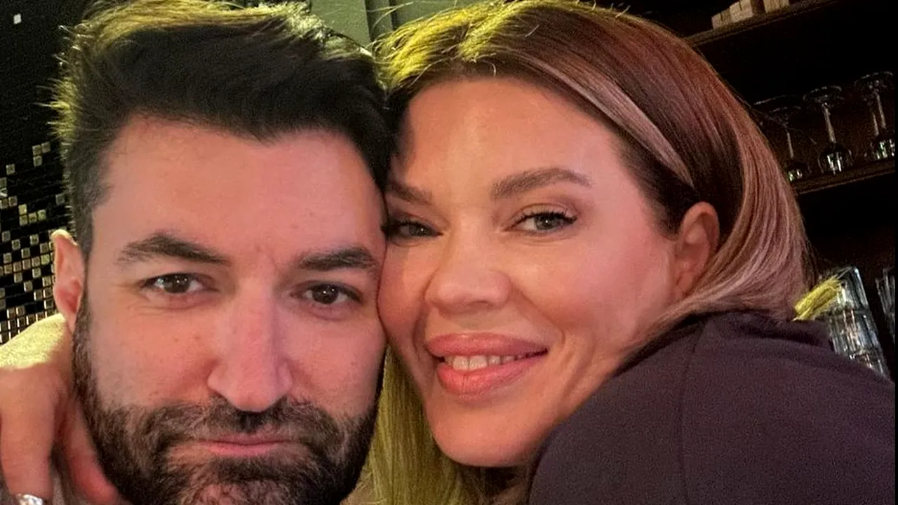 FOTO / Ce CALITĂȚI apreciază Smiley la Gina Pistol. ”Orice discuție, oricât de serios ar fi subiectul, se termină cu o glumă”