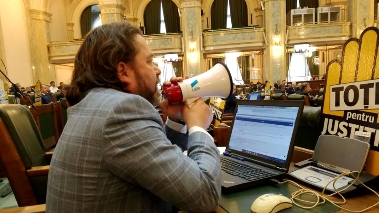 Goțiu: „Nu gândiți precum gândacii!