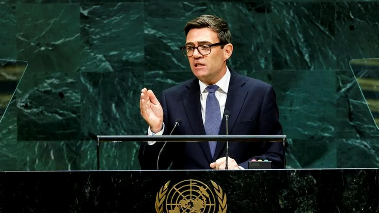 Premierul Andy Burnham ia în considerare revenirea Marii Britanii în UE: „Am putea merge până la capăt”