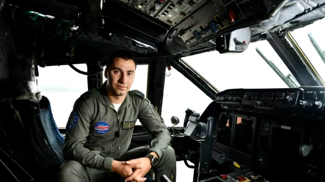 Pilotul militar Mihai Vîrdol a murit într-un accident de motocicletă. Colegii săi sunt împietriți de durere