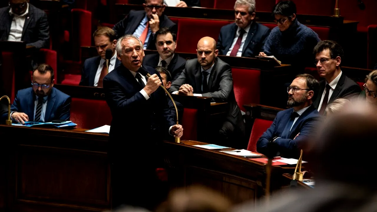 Bernard Arnault critică proiectul de suprataxă pentru companiile franceze/ Guvernul „îi înțelege furia”, dar justifică măsura