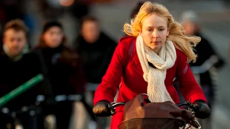 Soluția ingenioasă găsită de un oraș suedez pentru a-i convinge pe cetățeni să nu mai meargă cu mașina