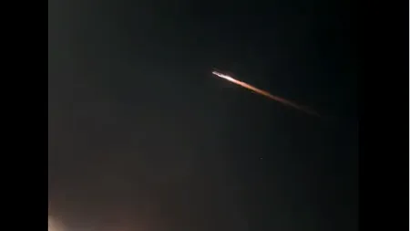 „OZN, meteorit sau extratereștri?”. O minge de foc care a iluminat cerul oraşului Melbourne din Australia a creat isterie în mediul online (VIDEO)