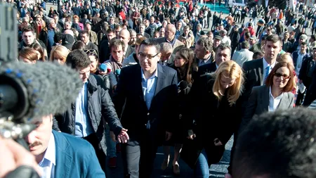 Ponta: La parada de 1 Decembrie va fi și o fetiță premiată la echitație, nelăsată să vină  în 2011