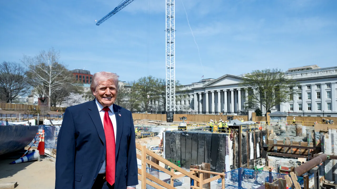 Sala de bal a lui Trump a primit „undă verde” pe hârtie, dar instanța spune „stop”. Ce se întâmplă acum în cazul proiectului grandios de la Casa Albă