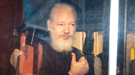 Vești bune pentru Julian Assange. A primit permisiunea de a se căsători în închisoare