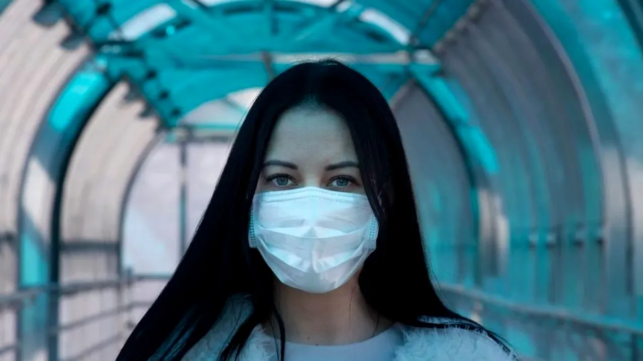 VIDEO. Turiști pedepsiţi să scrie de 500 de ori că îşi cer scuze pentru încălcarea carantinei