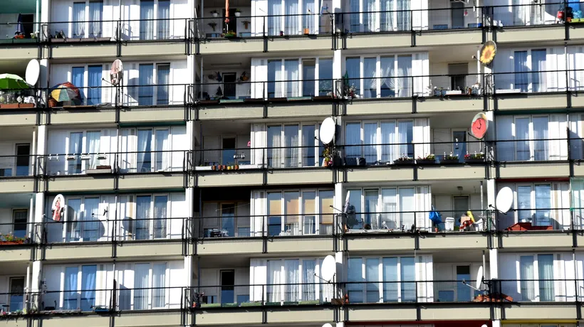 Dezvoltatorii imobiliari anunță că locuințele se vor scumpi cu cel puțin 30%. Economist: Unii încearcă să manipuleze consumatorii