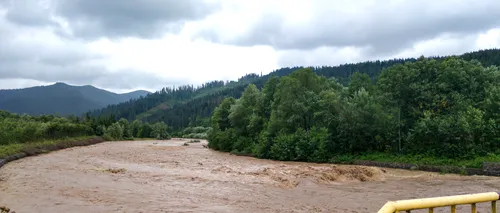 Cod roșu de inundații în România! Ploile abundente continuă