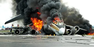 Două persoane au murit în urma prăbușirii unui avion, folosit în misiuni militare, într-o bază aeriană din Germania