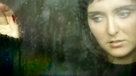 O femeie din SUA suferă de o boală rară: nu a simțit niciodată teama