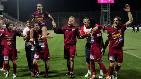 CFR CLUJ ESTE NOUA CAMPIOANĂ A ROMÂNIEI LA FOTBAL. CFR a câștigat campionatul 2011-2012 după ce a bătut cu 3-2 pe U Cluj