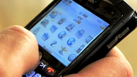 STUDIU. Efectul utilizării îndelungate a telefonului mobil asupra tinerilor