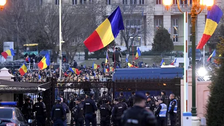 Jandarmeria Bucureşti, după protestul de la sediul CCR: Un act de sesizare a organelor de urmărire penală pentru portul de obiecte periculoase