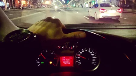 Taximetristul Ilie a sunat la 112 și a spus că o clientă din Vlăsinești REFUZĂ să-i plătească 21 de lei pe cursă. Ce s-a întâmplat apoi