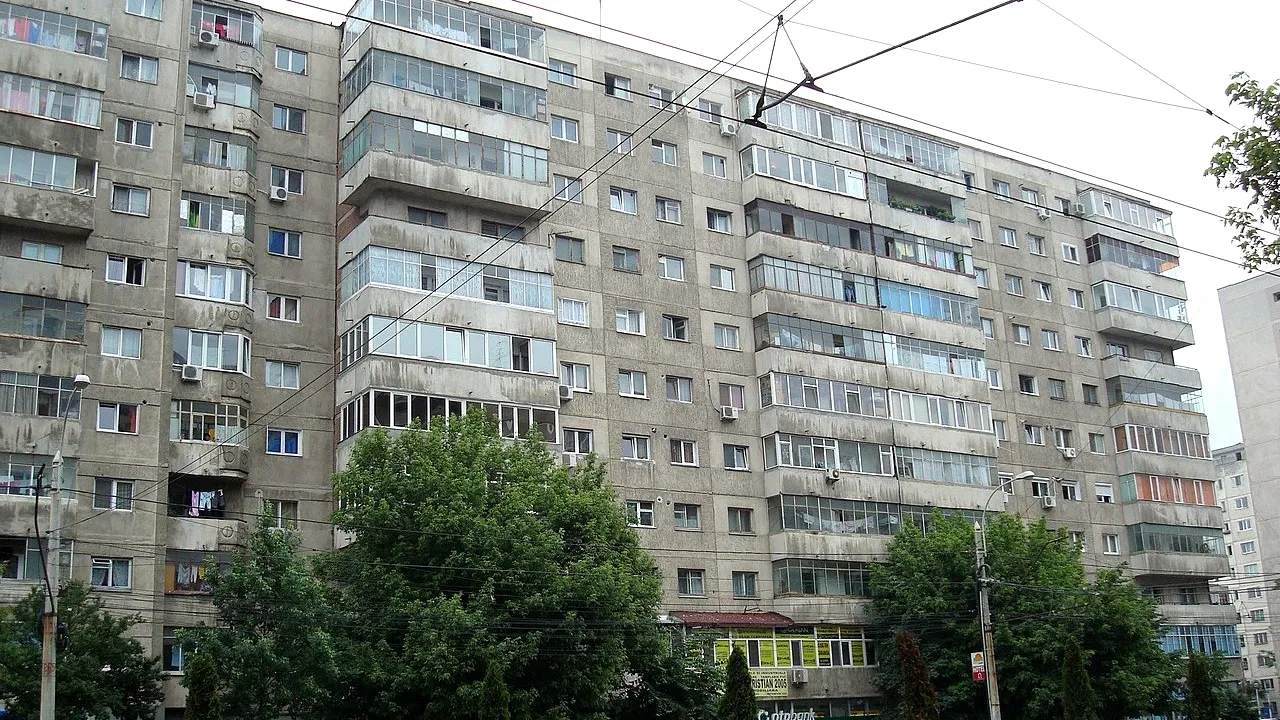 LOVITURĂ pentru piața imobiliară: acești români nu își mai pot închiria deloc apartamentele! Proiectul de lege a trecut de Senat