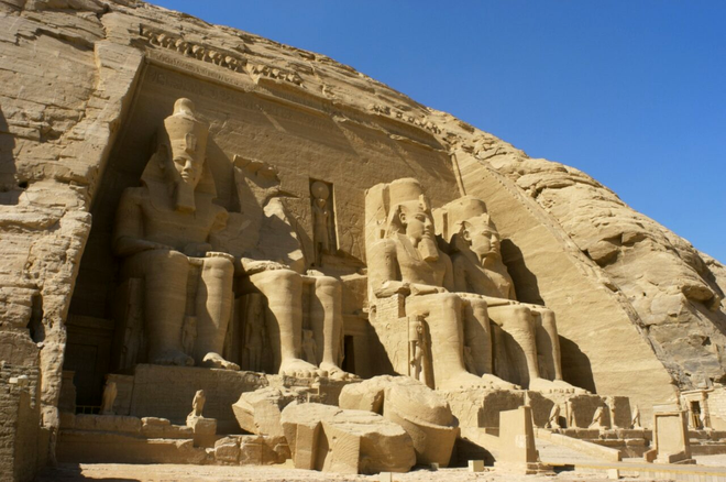 Construcția gigantică a faraonului Ramses al II-lea, Templul de la Abu Simbel. Sursa Foto - Profimedia 