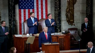 Trump poate bombarda Iranul fără aprobarea Congresului după ce Senatul a respins rezoluția care i-ar fi limitat puterile