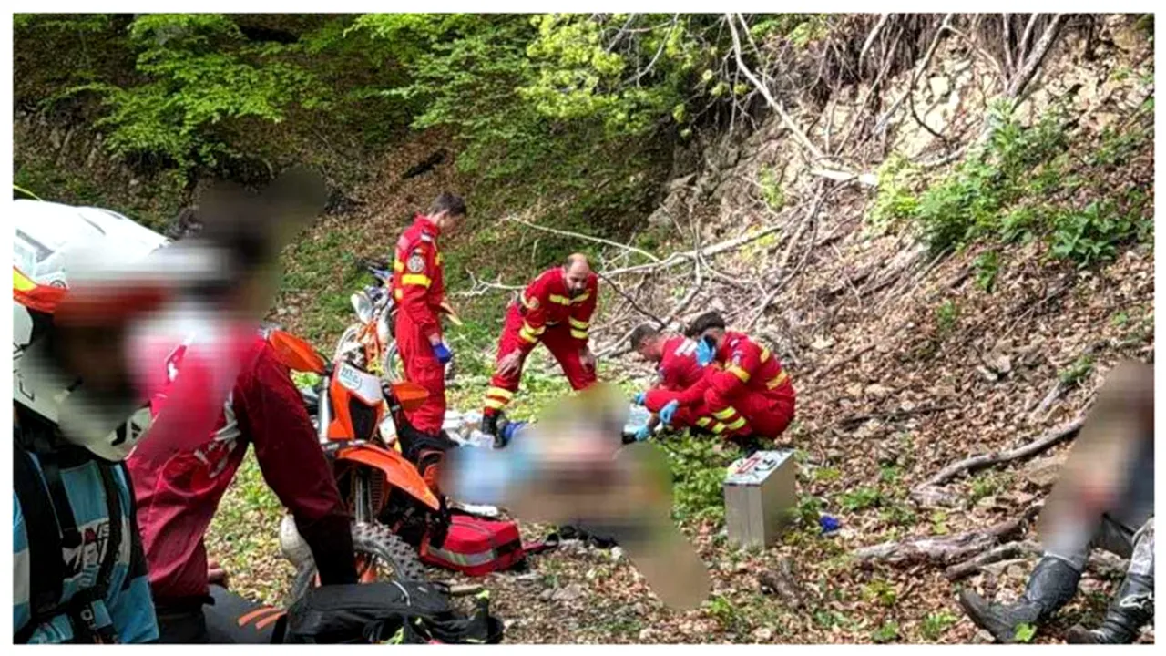 Un tânăr de 19 ani a murit după ce a căzut cu motocicleta într-o prăpastie, în timpul unei curse de enduro în Bistrița-Năsăud