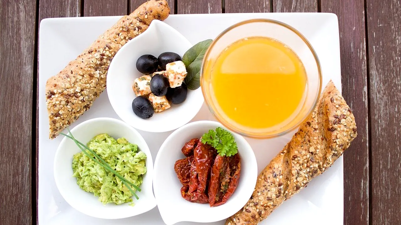 Postul, dar și programarea mesei într-un interval de 18 ore sau „intermittent fasting-ul