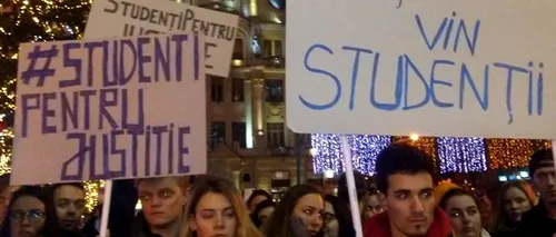 Peste 200 de studenți din întreaga țară protestează la Timișoara față de legile justiției 