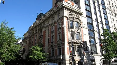 Al doilea cel mai bogat om din lume își vinde casa cu 8 etaje de pe Fifth Avenue. Câți bani dorește miliardarul să obțină