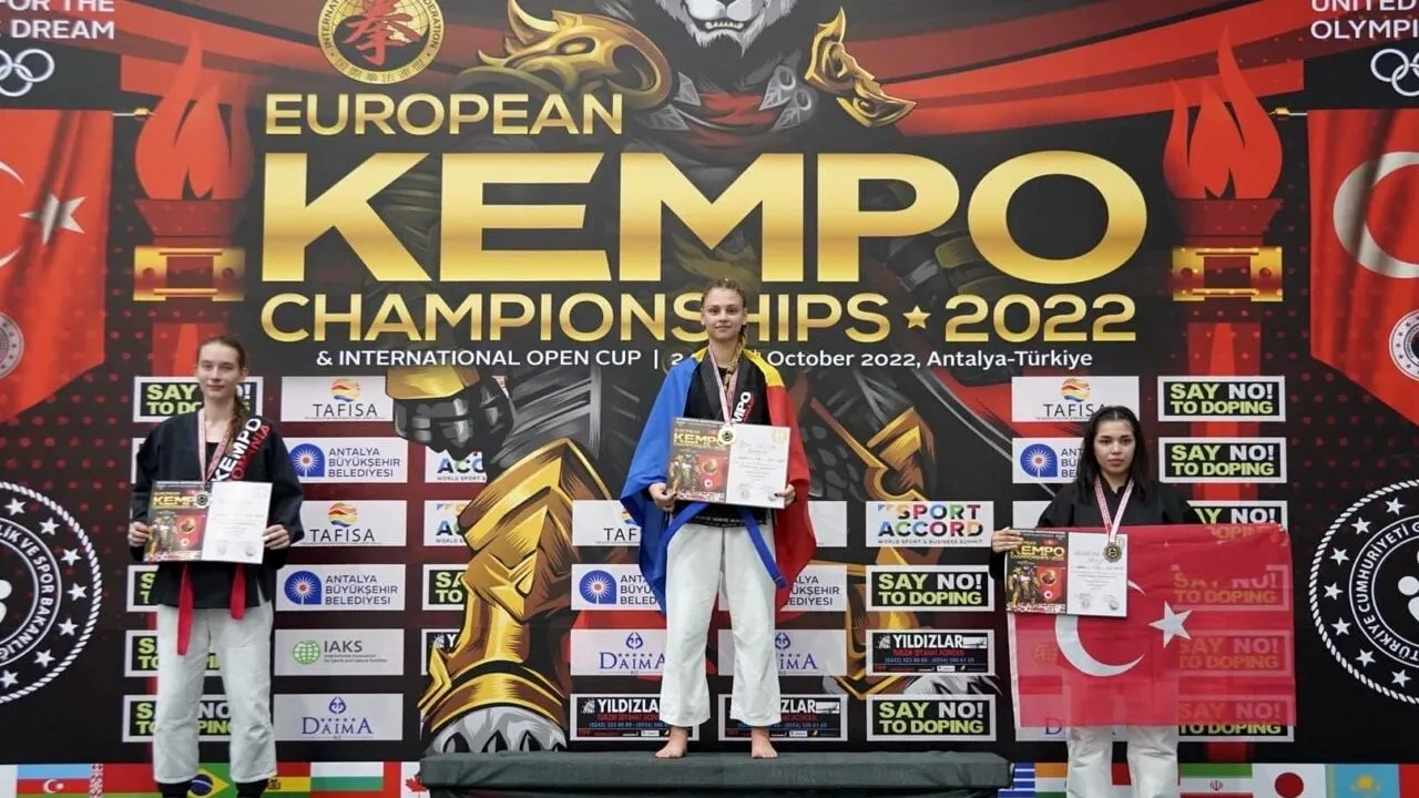 Surorile Mortal Kombat! Două românce se vor LUPTA pentru titlul mondial