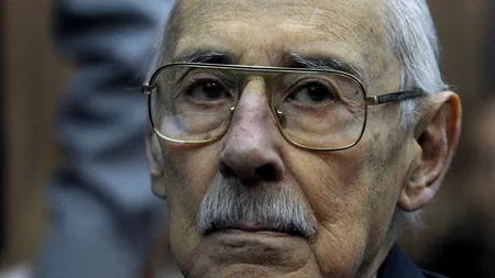 Fostul dictator argentinian Jorge Videla a fost condamnat la 50 de ani de închisoare pentru răpirea copiilor opozanților în timpul dictaturii sale