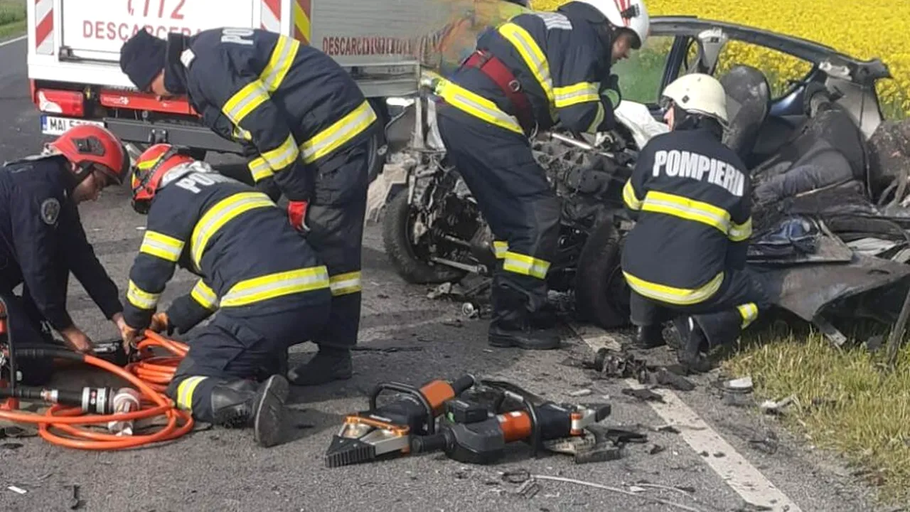 Accident CUMPLIT în județul Constanța! Un bărbat a murit după ce a intrat cu mașina sub un TIR