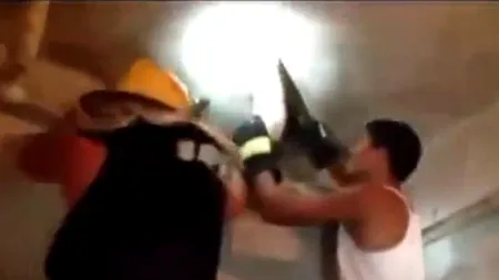 VIDEO. Operațiune spectaculoasă de salvare a unui bebeluș. Unde fusese abandonat nou-născutul