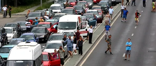 Circulație îngreunată pe Valea Prahovei, unde s-au format coloane de mașini