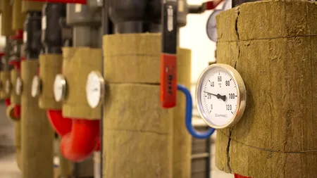 Probleme vechi la vremuri noi. Bucureștiul, în același scenariu fără apă caldă și căldură. Sute de blocuri afectate