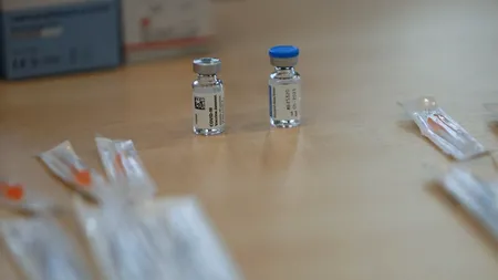 Peste 65.000 de persoane s-au vaccinat anti-Covid în România, în ultimele 24 de ore. Câte reacții adverse au fost raportate