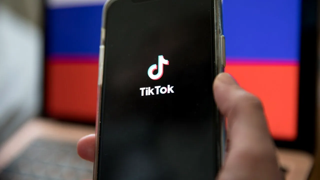TikTok a eliminat zeci de conturi raportate pentru încercarea de a interfera cu alegerile din CEHIA