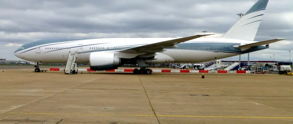 Un avion rus cu 371 de persoane la bord a aterizat de urgență în Republica Dominicană, după ce unul din motoare A LUAT FOC