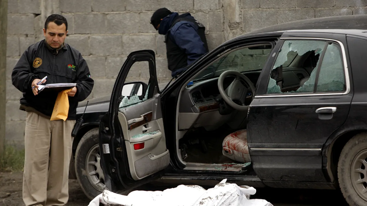 49 DE CADAVRE DECAPITATE au fost găsite în saci, lângă o șosea din Mexic. Cartelul Zetas a revendicat masacrul
